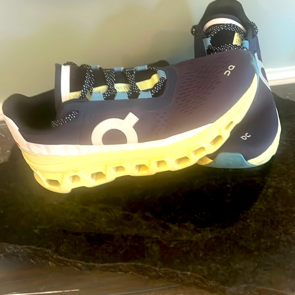 On running 
Cloudmonster  navy and yellow